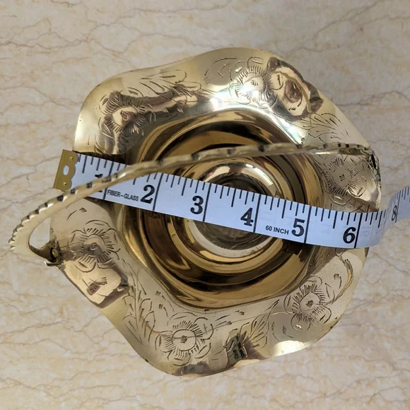 Vintage Brass Etched Scalloped Edge Shiny Basket Movable Handle Cottagecore - Picture 11 of 13